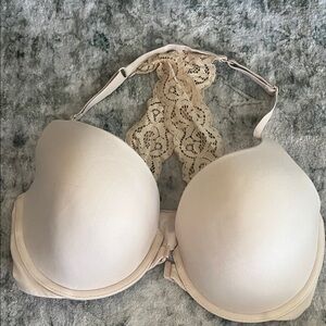 Victoria's Secret Cream Lace Back Bra